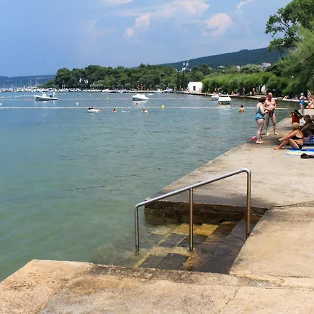 15451a Appartamento Punat