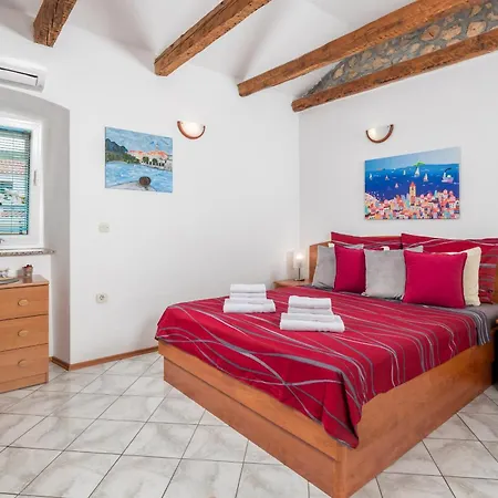 15451a Appartamento Punat